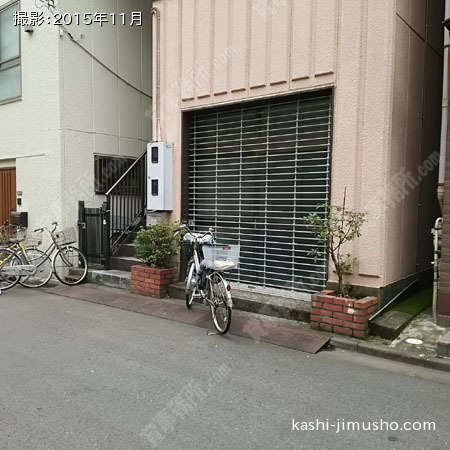 ビル正面