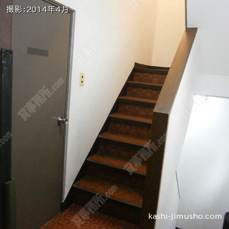 貸室入口