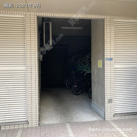 駐輪場入口