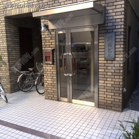 エントランスドア