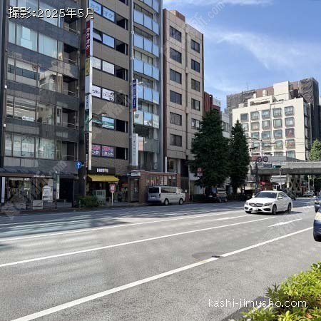 前面道路(江戸通り)