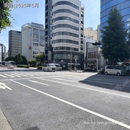 前面道路(江戸通り)