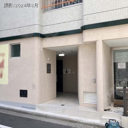 ビル入口