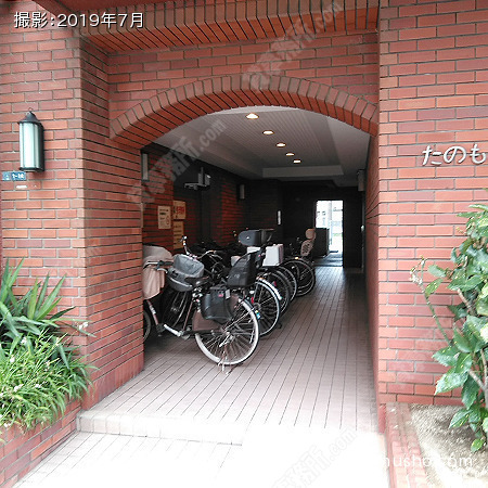入口