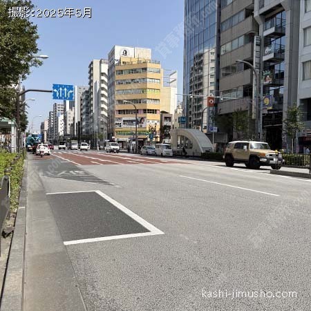 前面道路(浅草通り)