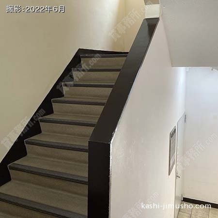 共用階段 共用階段