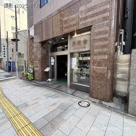 ビル入口