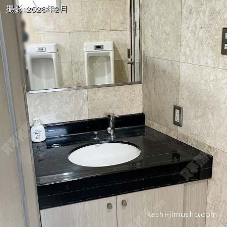 男性トイレ 男性トイレ