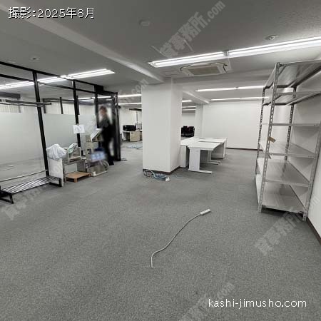 貸室内(1階102号室・原状回復前)