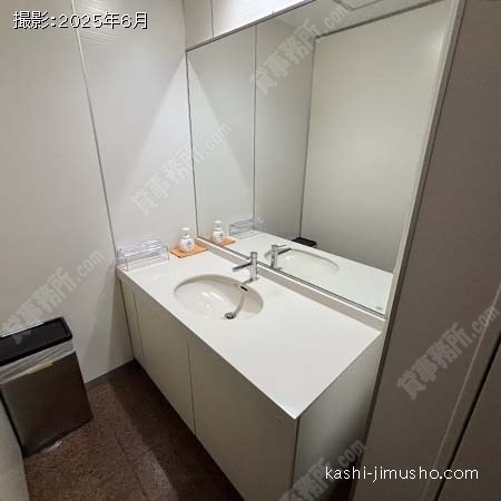 男性トイレ