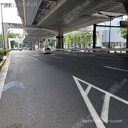 前面道路(甲州街道）