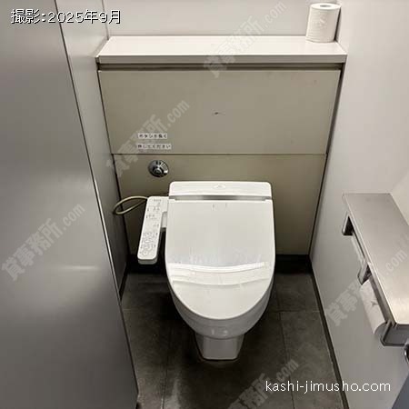 男性トイレ