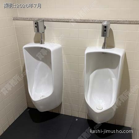 男性トイレ