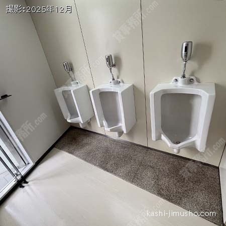 男性トイレ 男性トイレ