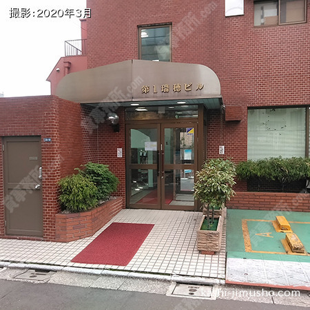 ビル入口