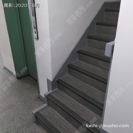 共用階段