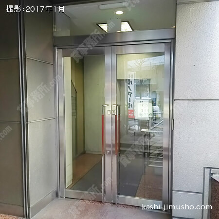 エントランスドア