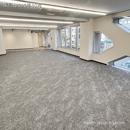 貸室内(2階) 貸室内(2階)