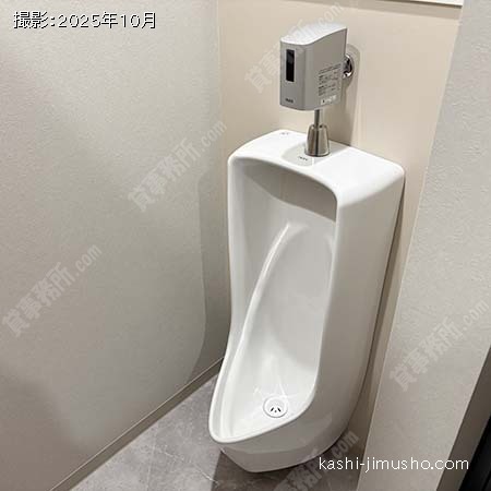 男性トイレ(2階) 男性トイレ(2階)