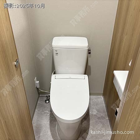 女性トイレ(2階) 女性トイレ(2階)