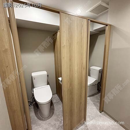 女性トイレ(2階) 女性トイレ(2階)