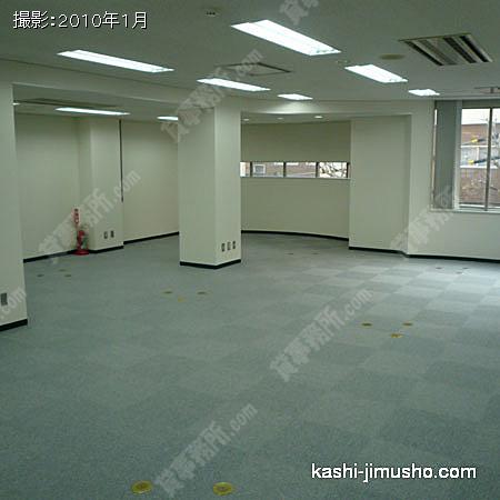 室内 ３