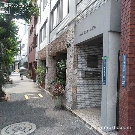 ビル前面