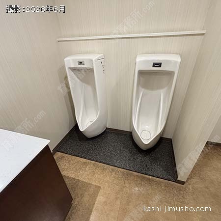 男性トイレ 男性トイレ