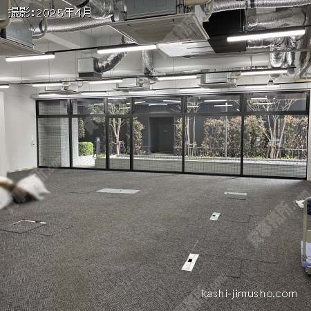 貸室内(1階・原状回復前)