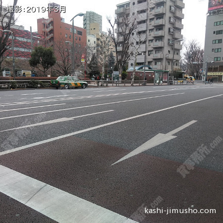 前面道路(明治通り) 前面道路(明治通り)