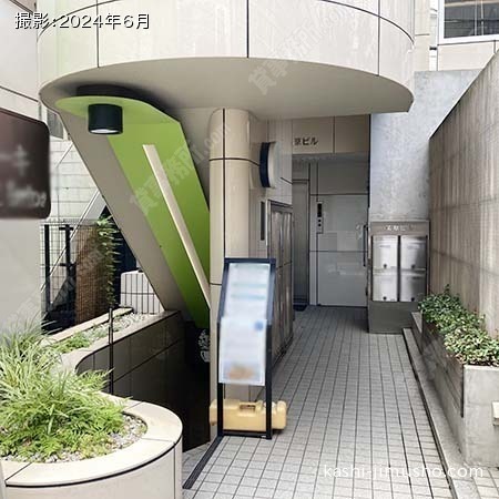 ビル入口