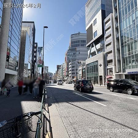 前面道路(明治通り）