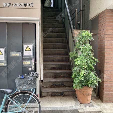共用階段