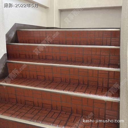 共用階段