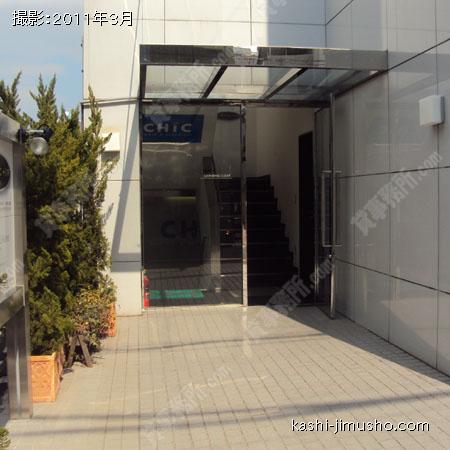 ビル入口 ビル入口