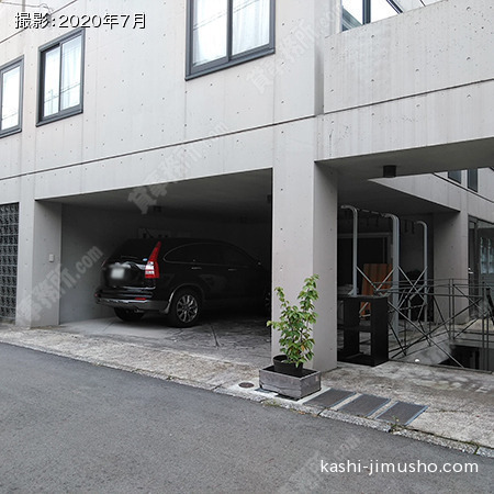 ビル前面