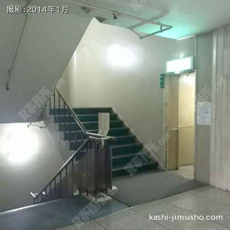 共用階段