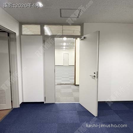 貸室入口