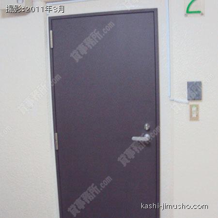  貸室入口