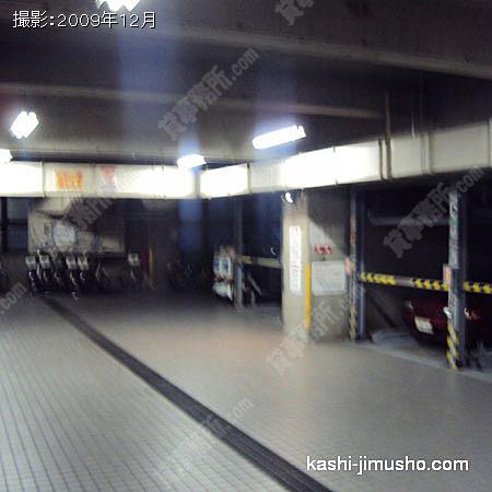  駐車場