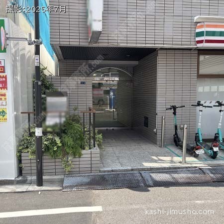 ビル入口