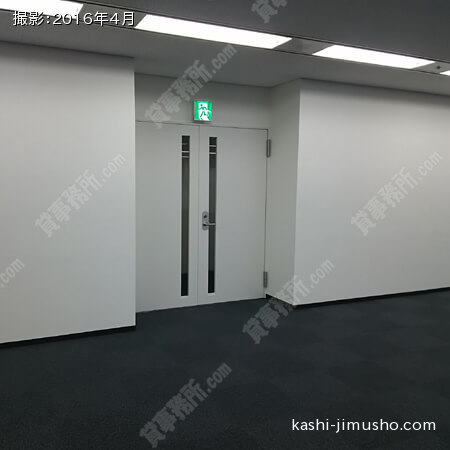 貸室入口