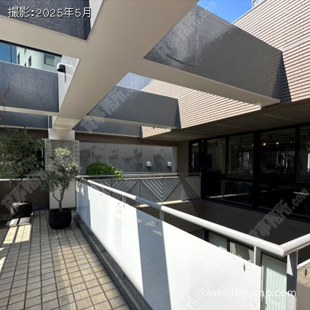 バルコニー(8階33.36坪)