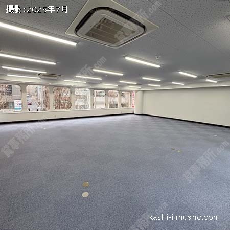 貸室内(8階)