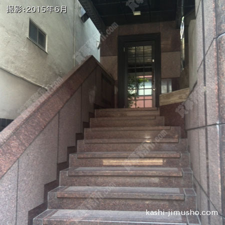 2階への直接階段 2階への直接階段