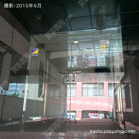 ビル入口 ビル入口