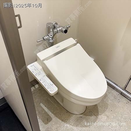 男性トイレ 男性トイレ