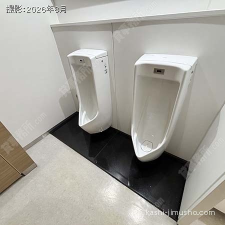 男性トイレ