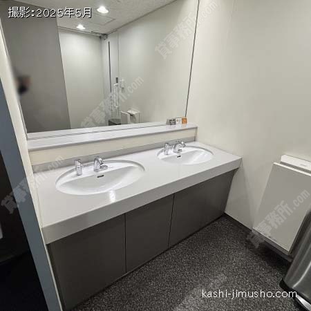 男性トイレ
