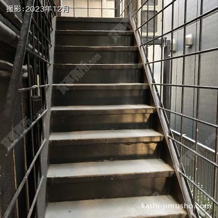 共用階段
